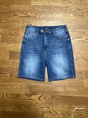 Judy Blue high waist tummy control Bermuda shorts size XL